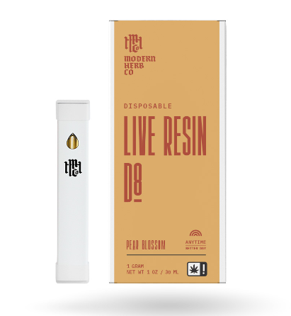 D8 Live Resin Hybrid Disposable Vape in Lava Kush